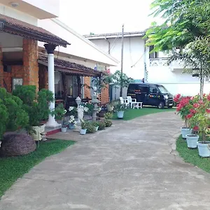 La Grande Holiday Bed & Breakfast Negombo